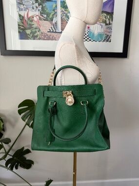 Michael Kors The Hamilton Lock & Key Satchel Emerald Green Leather Purse 💚